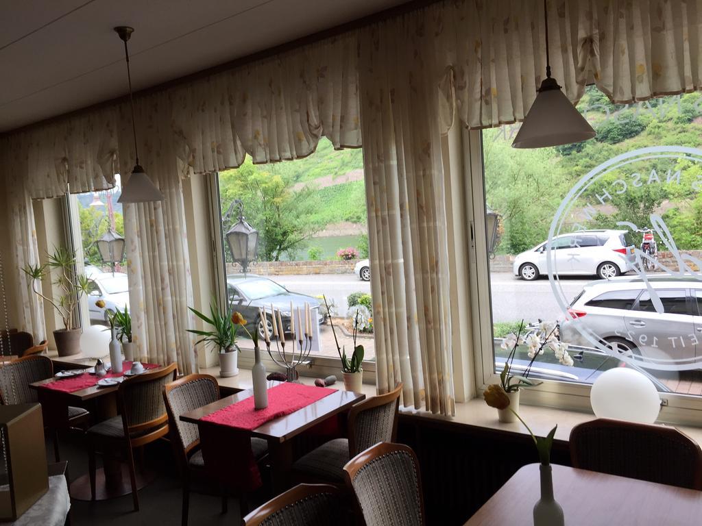 Pension Cafe-Braun เลิฟ ภายนอก รูปภาพ